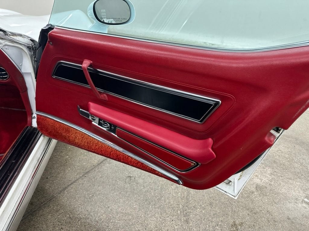 1977 CHEV CORV NA