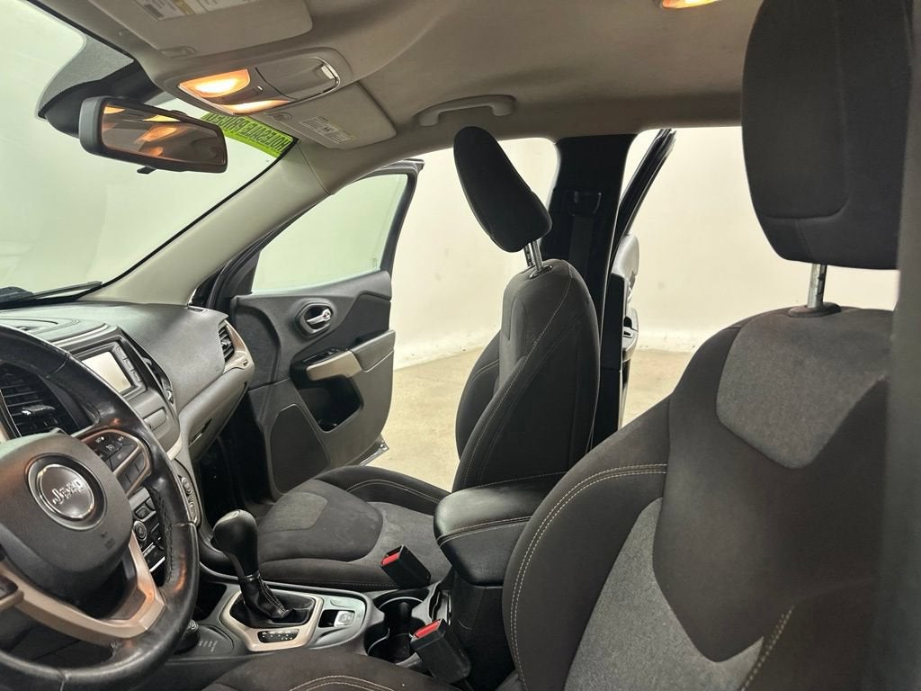 2017 Jeep Cherokee Altitude