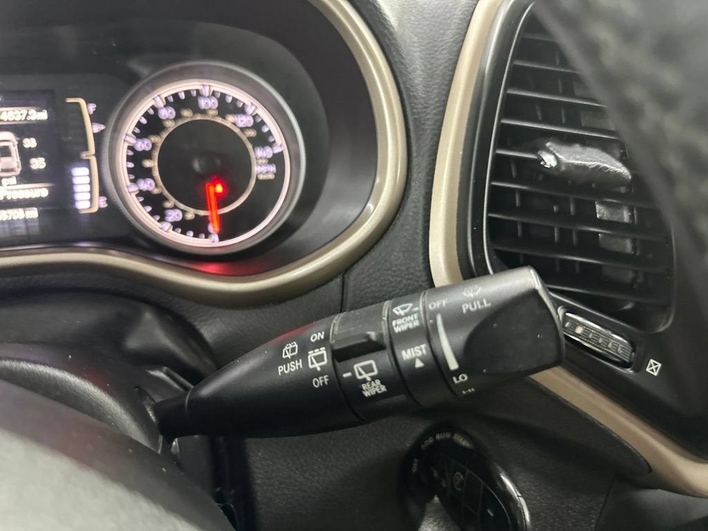2017 Jeep Cherokee Altitude