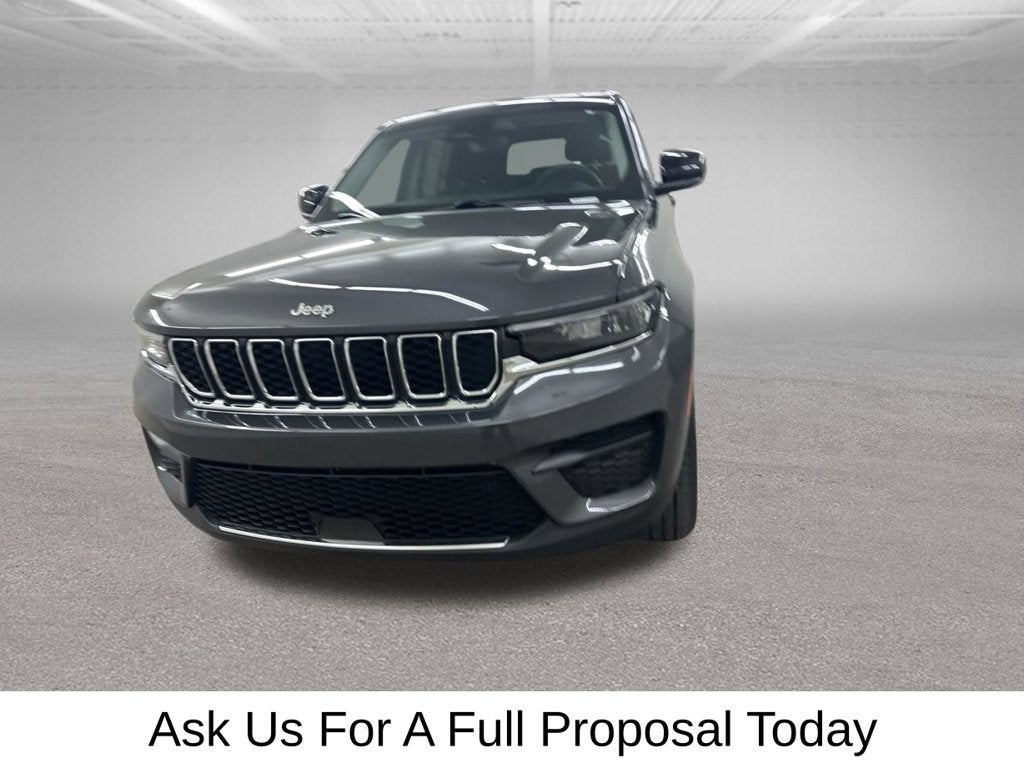 2023 Jeep Grand Cherokee Laredo X