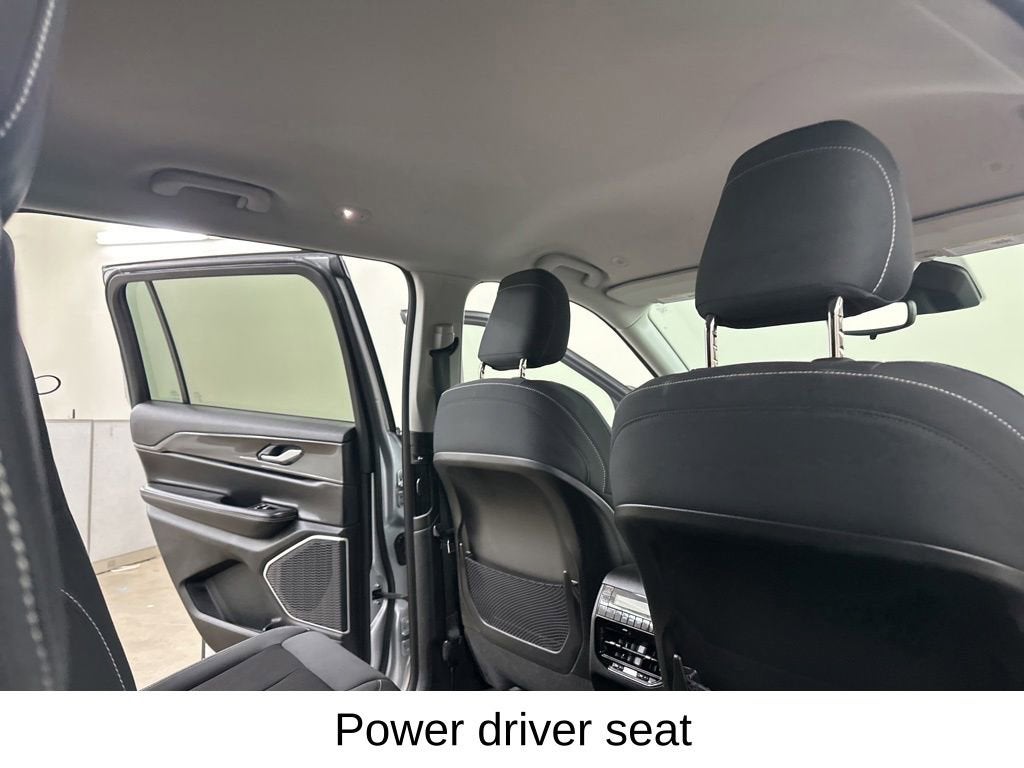 2021 Jeep Grand Cherokee L Laredo