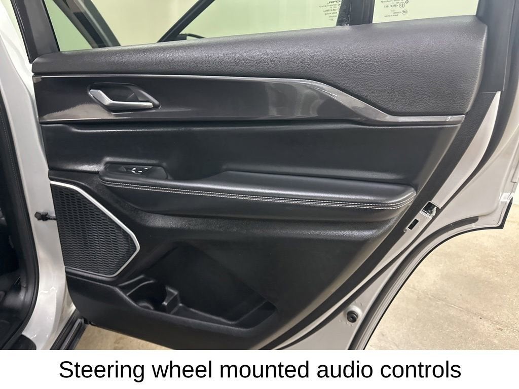 2021 Jeep Grand Cherokee L Laredo