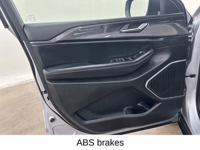 2021 Jeep Grand Cherokee L Laredo