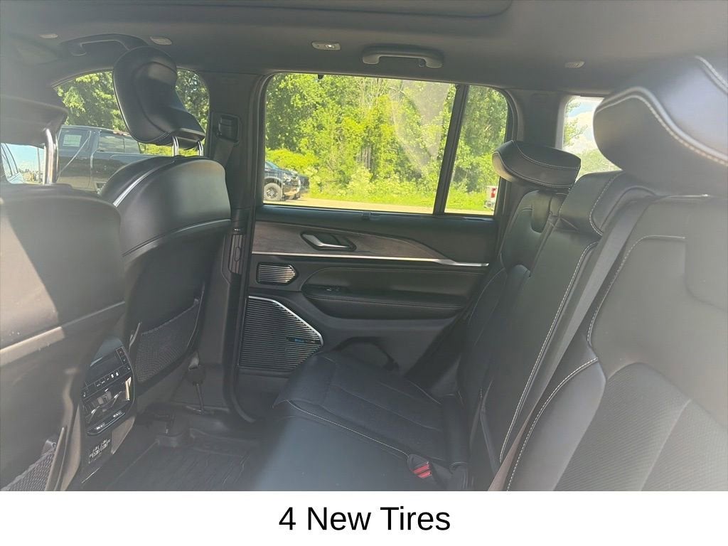 2022 Jeep Grand Cherokee 4xe Overland