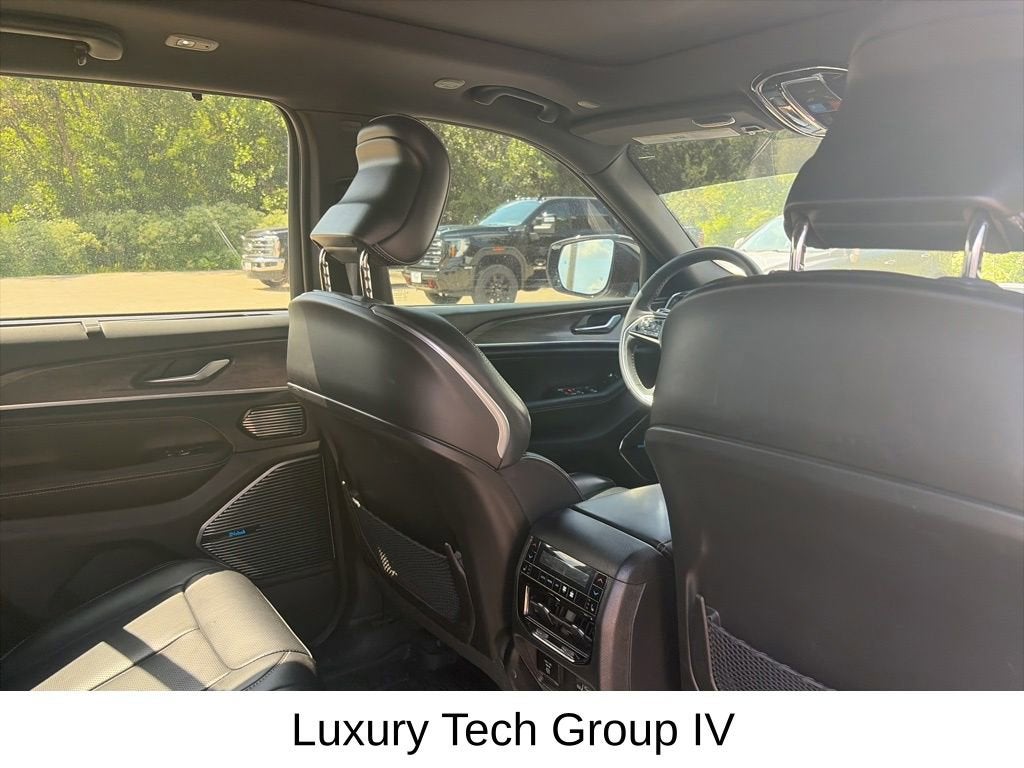 2022 Jeep Grand Cherokee 4xe Overland