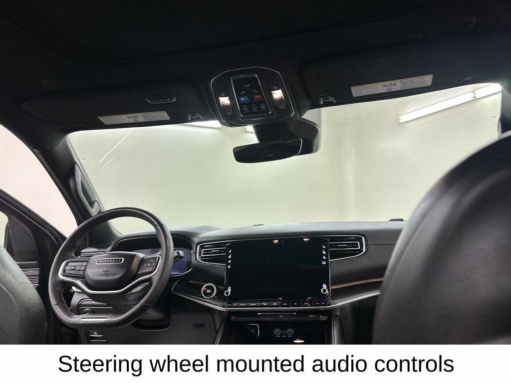2024 Jeep Wagoneer Base