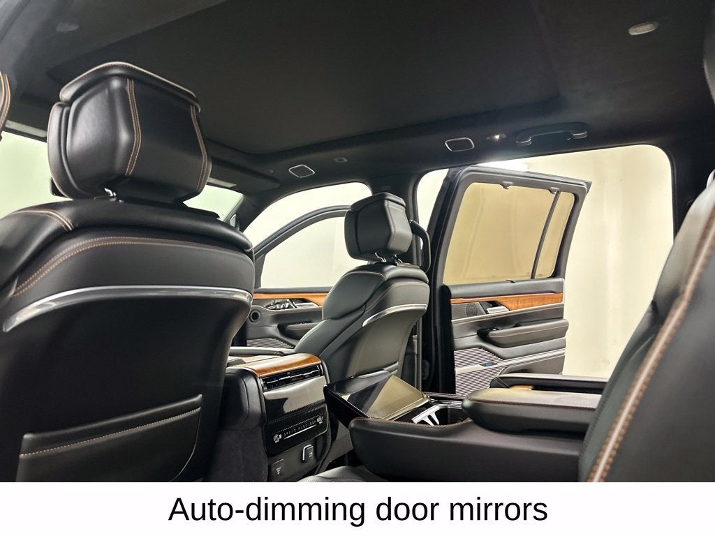 2022 Jeep Grand Wagoneer Series III