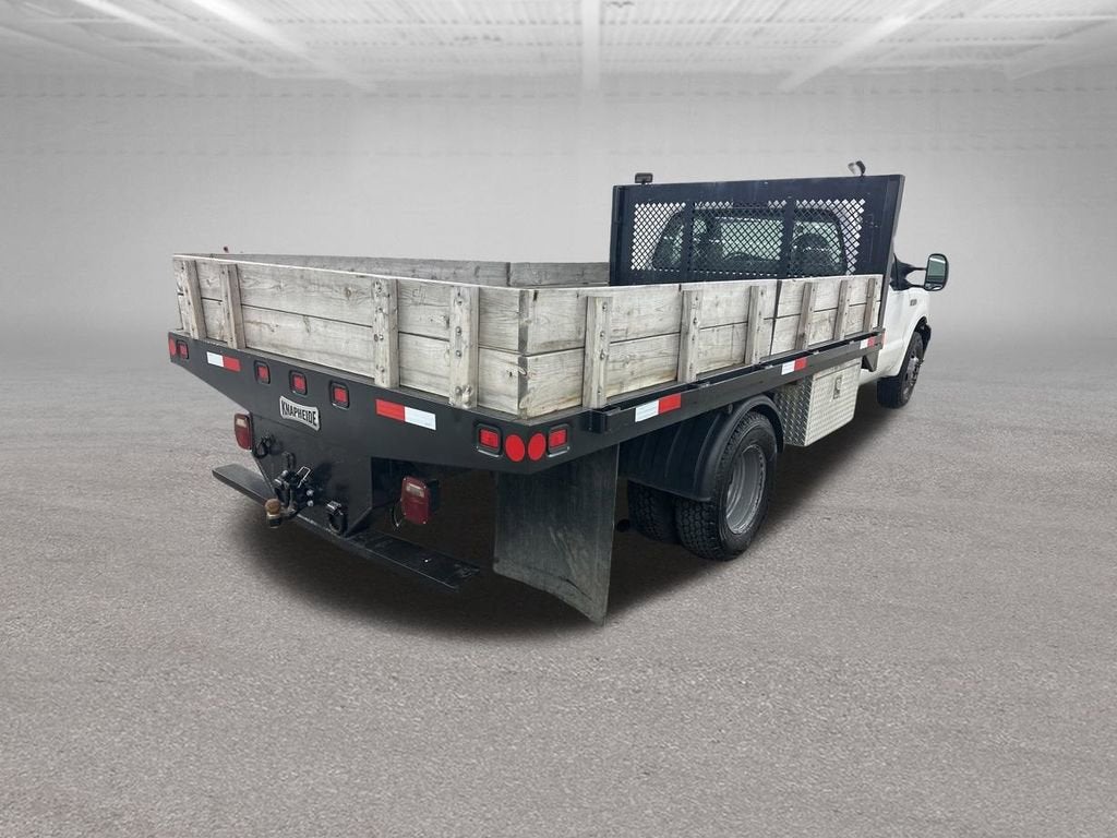 2006 Ford Super Duty F-350 DRW XL