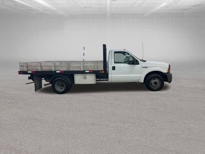 2006 Ford Super Duty F-350 DRW XL