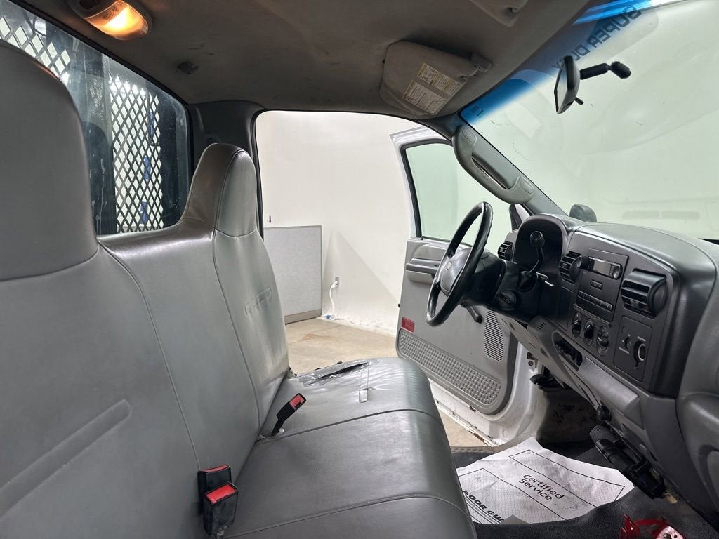 2006 Ford Super Duty F-350 DRW XL