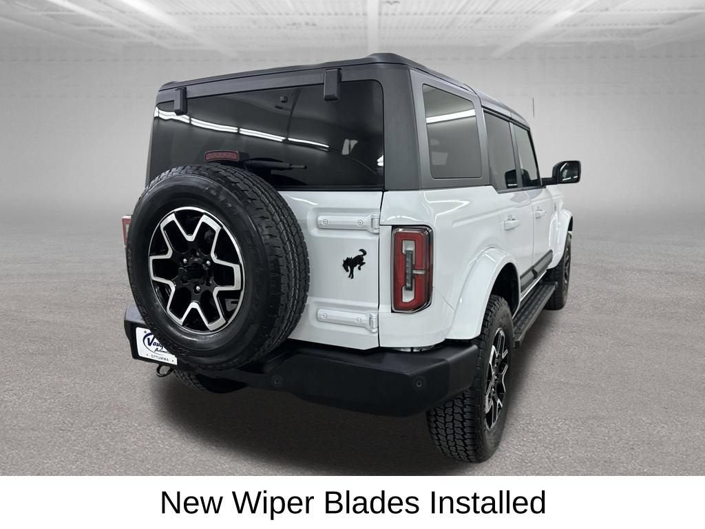 2023 Ford Bronco Base