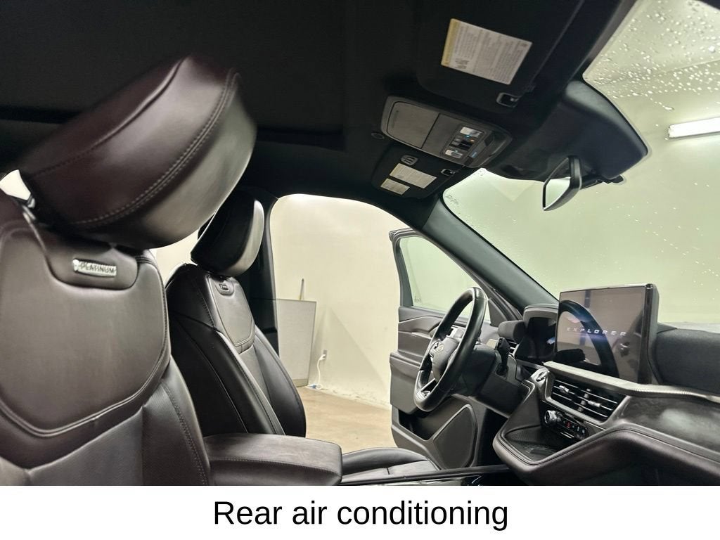 2025 Ford Explorer Platinum