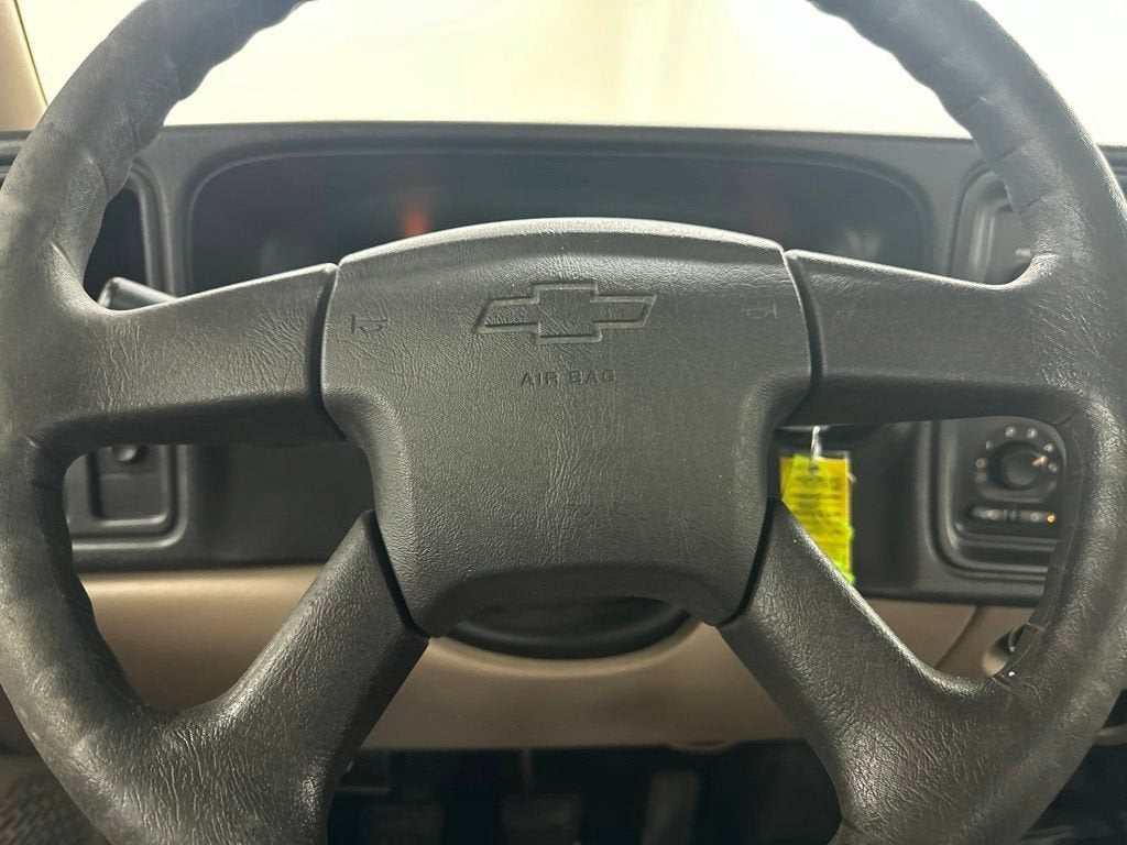 2003 Chevrolet Silverado 1500 Base