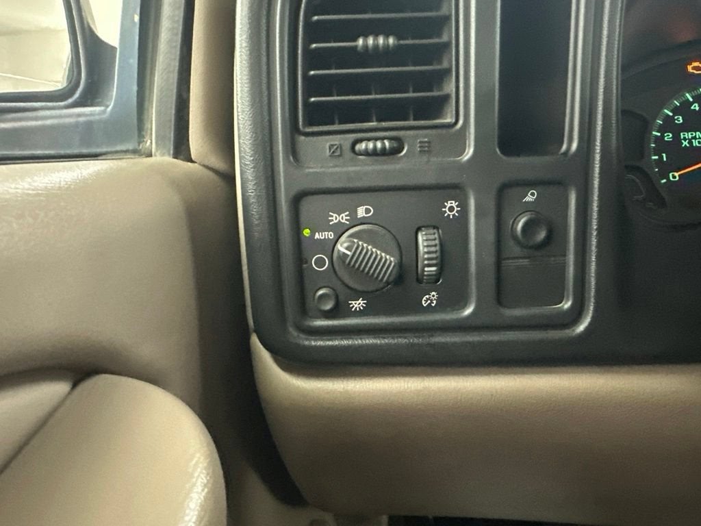 2003 Chevrolet Silverado 1500 Base