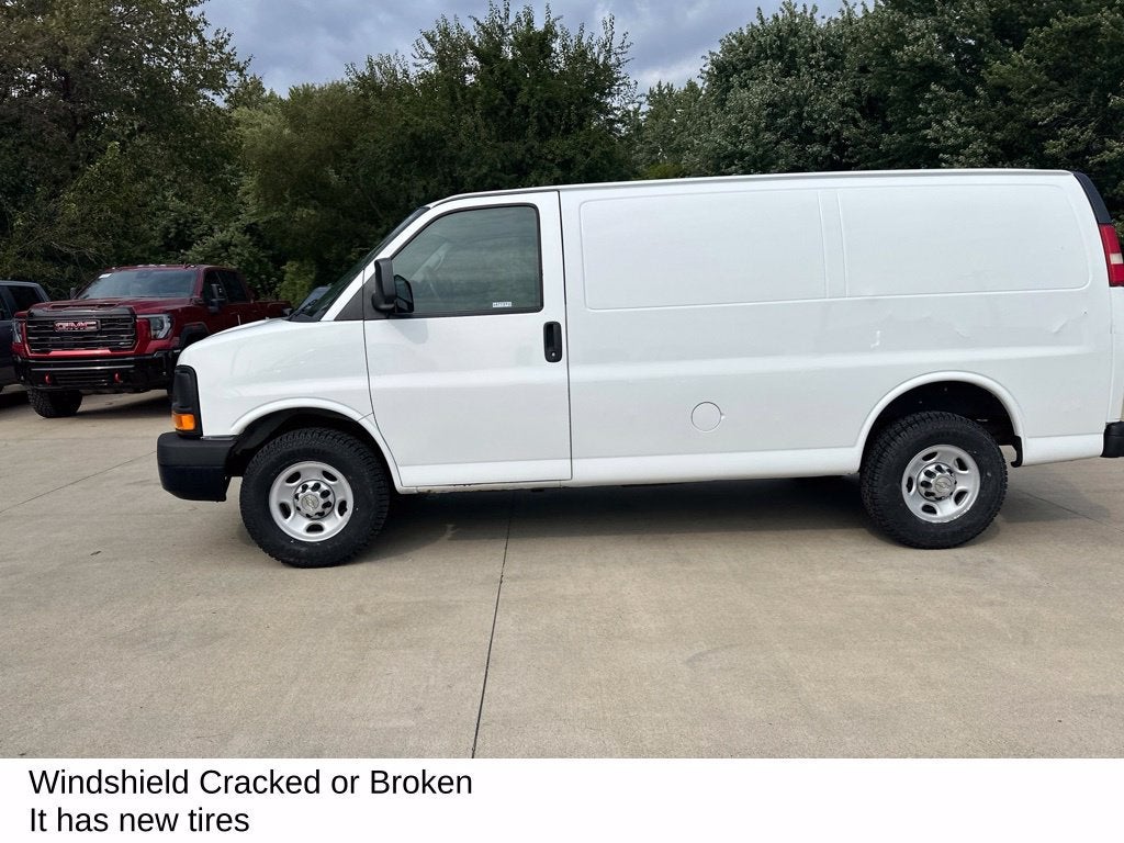2011 Chevrolet Express Cargo 3500 CARGO