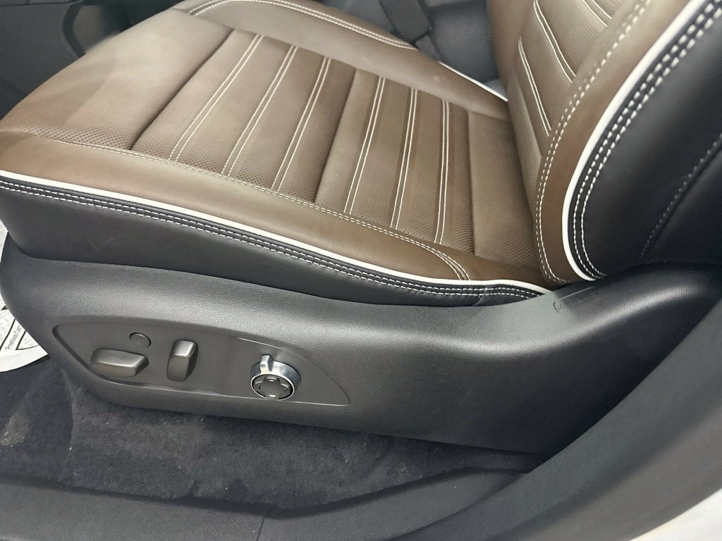 2027 GMC Acadia Denali Ultimate