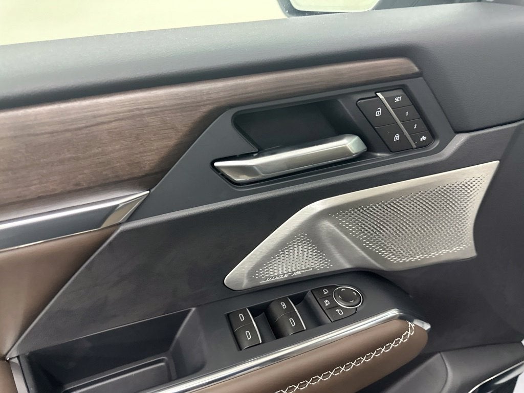 2027 GMC Acadia Denali Ultimate