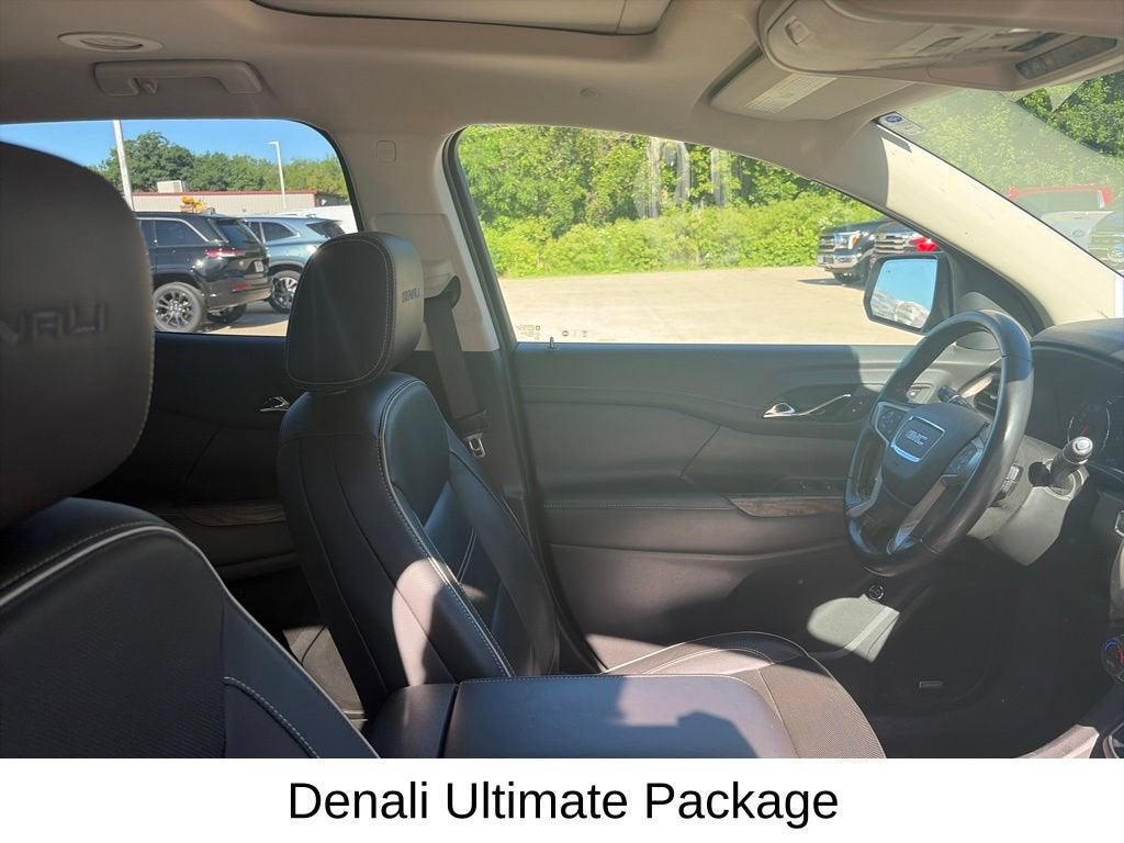 2020 GMC Acadia Denali