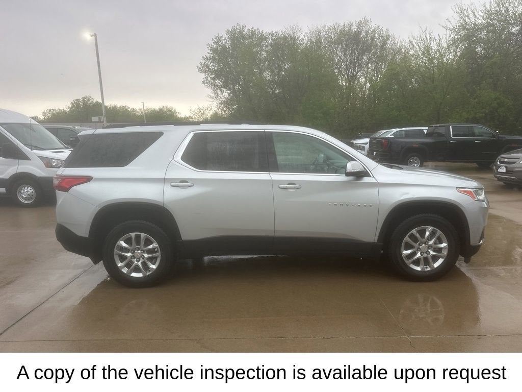 2021 Chevrolet Traverse LT Cloth