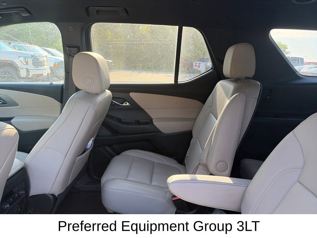 2023 Chevrolet Traverse LT Leather
