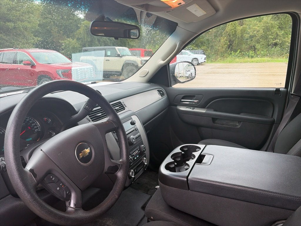 2014 Chevrolet Suburban Commercial