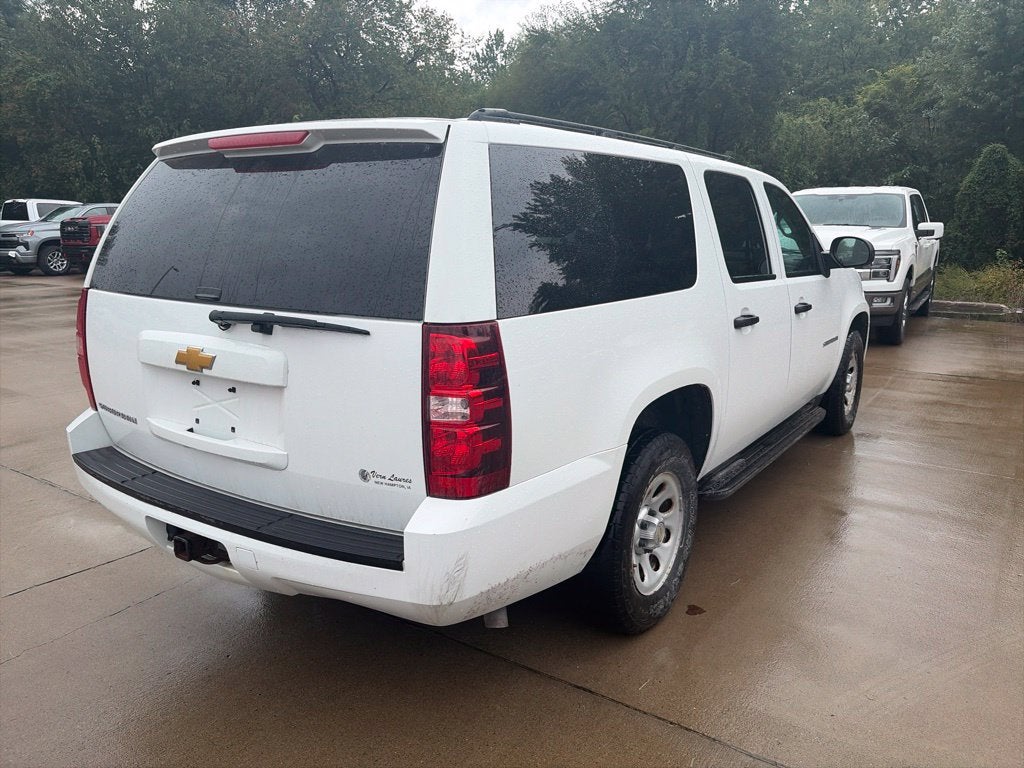 2014 Chevrolet Suburban Commercial