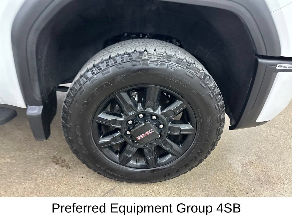 2025 GMC Sierra 2500 HD AT4