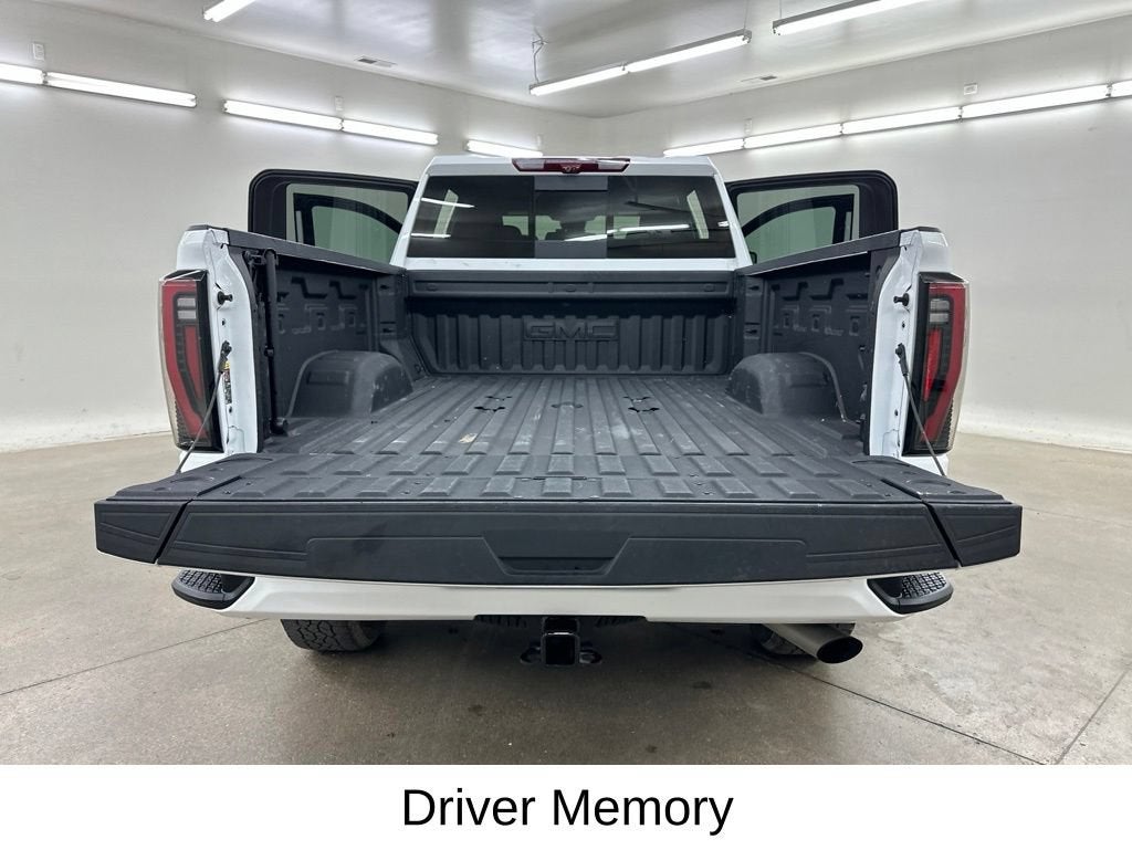 2025 GMC Sierra 2500 HD AT4