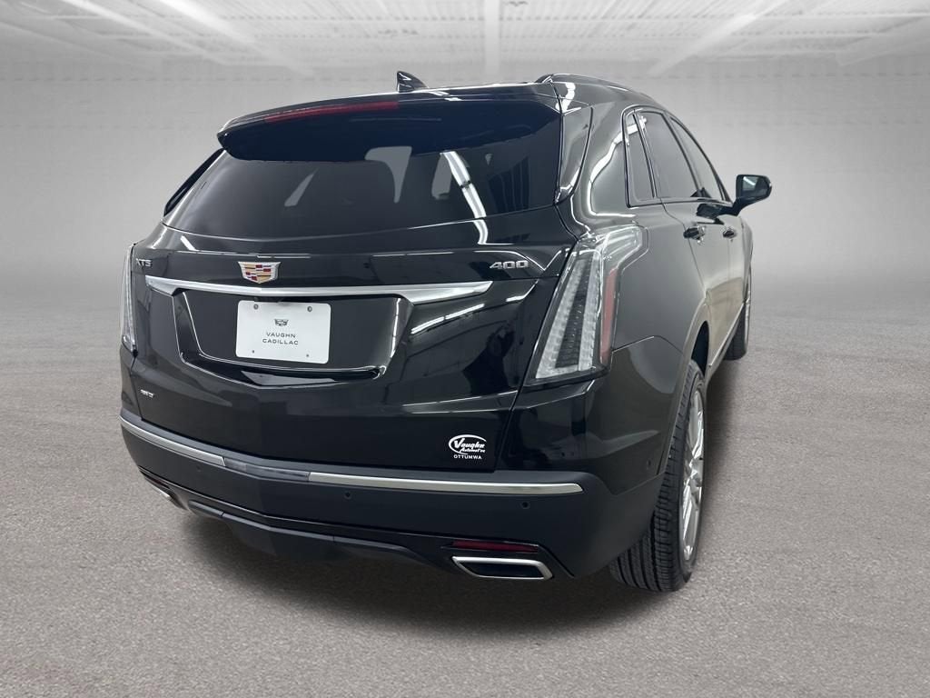 2025 Cadillac XT5 Sport