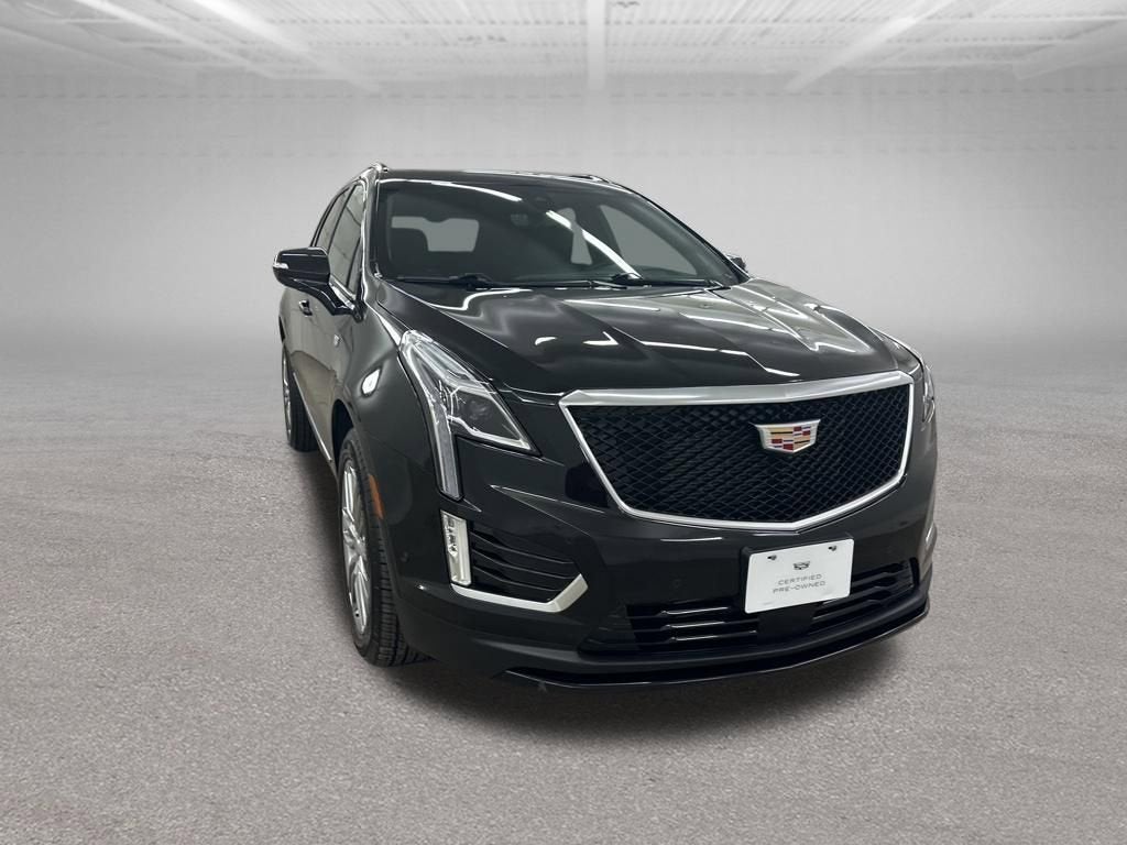 2025 Cadillac XT5 Sport