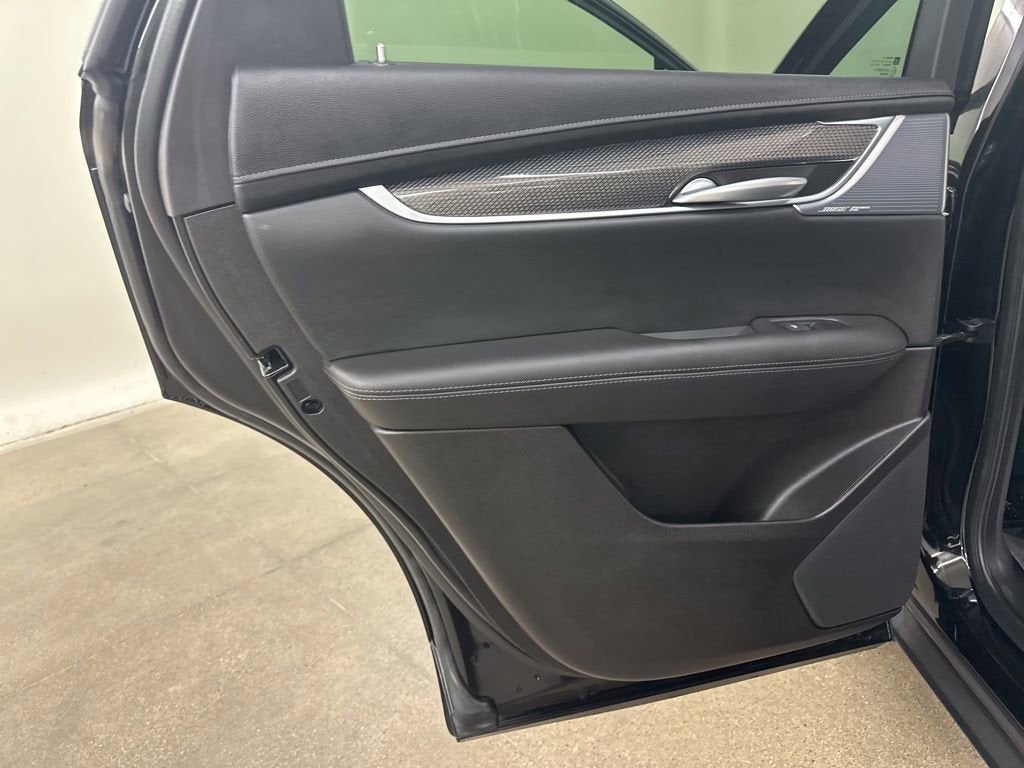 2025 Cadillac XT5 Sport