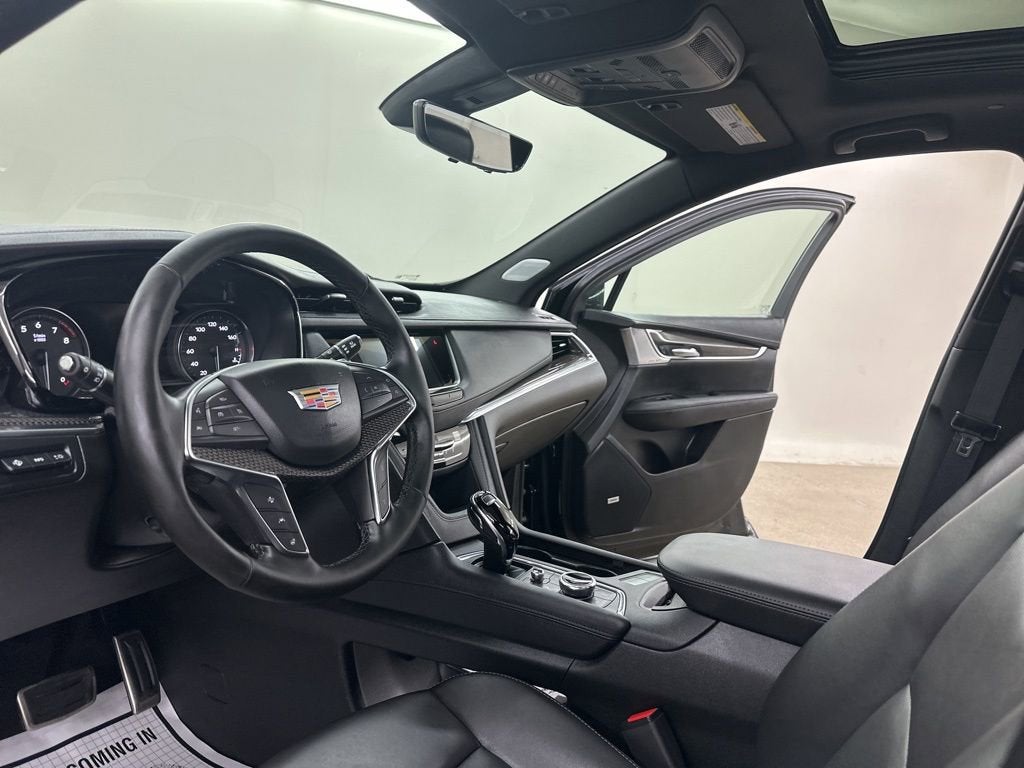 2025 Cadillac XT5 Sport