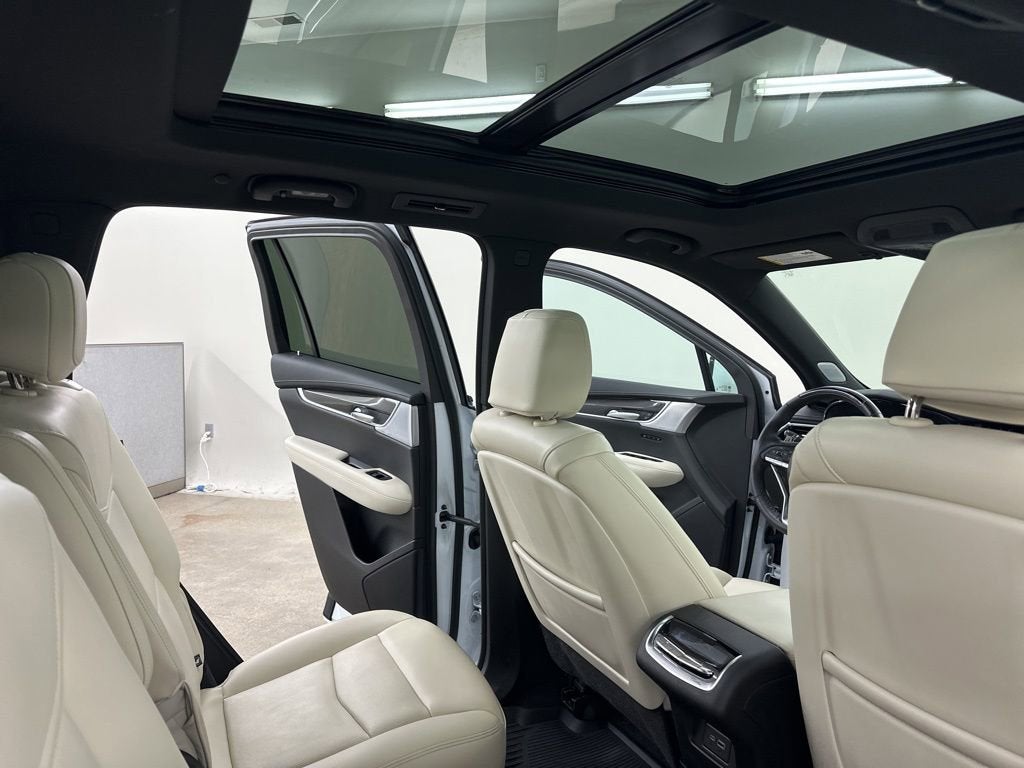 2025 Cadillac XT6 Sport