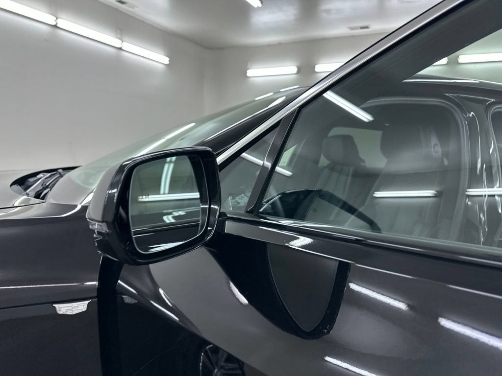 2024 Cadillac LYRIQ Luxury 1