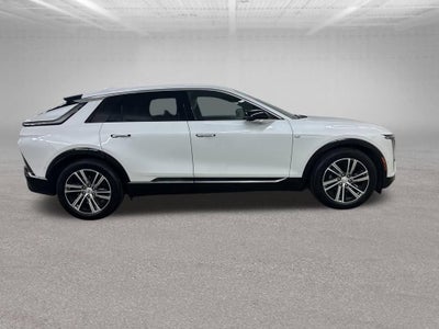 2024 Cadillac LYRIQ Luxury 1