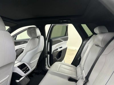 2024 Cadillac LYRIQ Luxury 1
