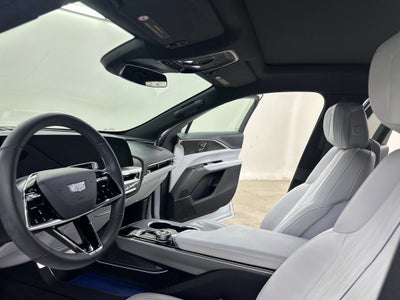 2024 Cadillac LYRIQ Luxury 1