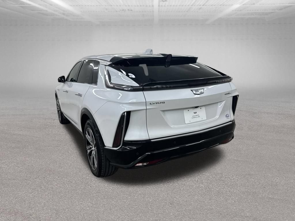 2024 Cadillac LYRIQ Luxury 1