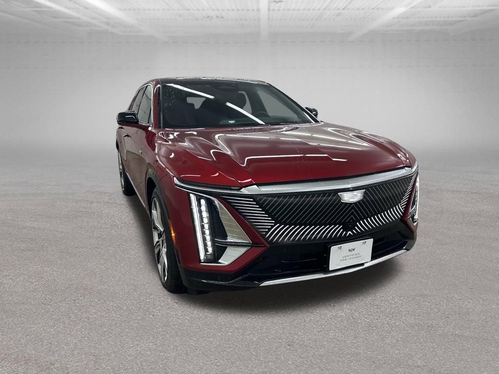 2025 Cadillac LYRIQ Luxury 3