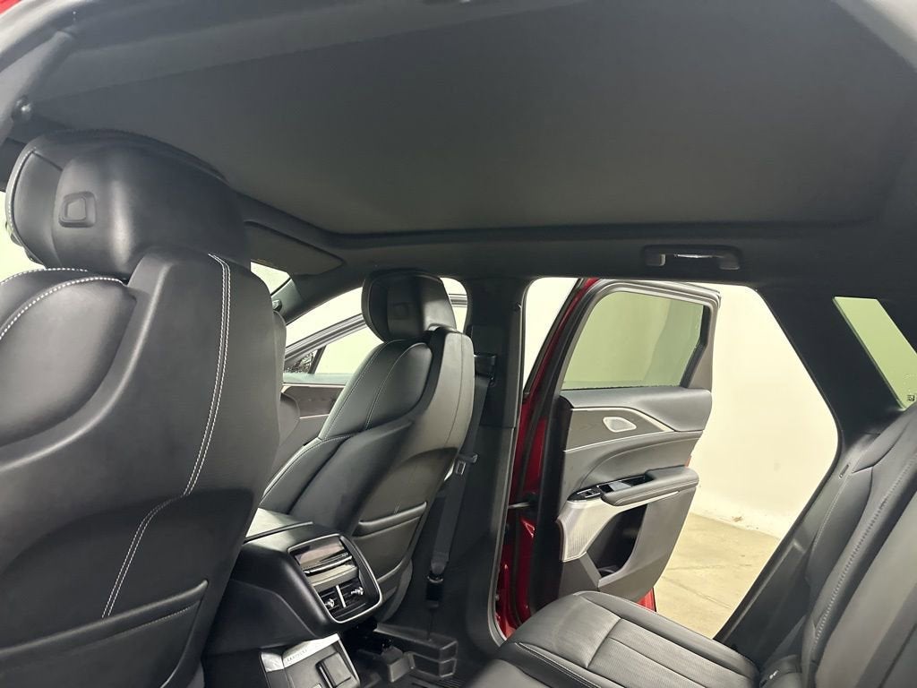 2025 Cadillac LYRIQ Luxury 3