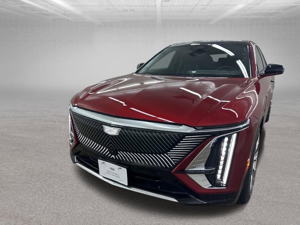 2025 Cadillac LYRIQ Luxury 3