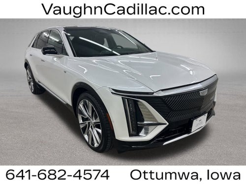 2025 Cadillac LYRIQ Luxury 3