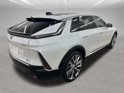 2025 Cadillac LYRIQ Luxury 3