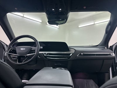 2025 Cadillac LYRIQ Luxury 3