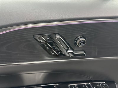 2025 Cadillac LYRIQ Luxury 3