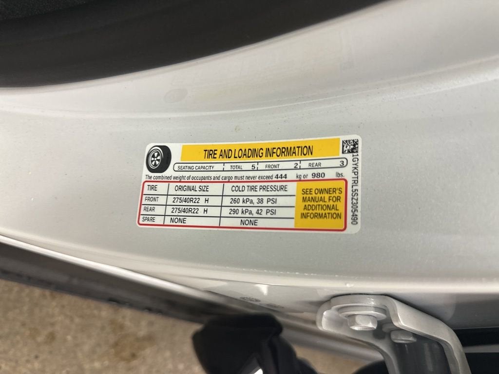 2025 Cadillac LYRIQ Luxury 3