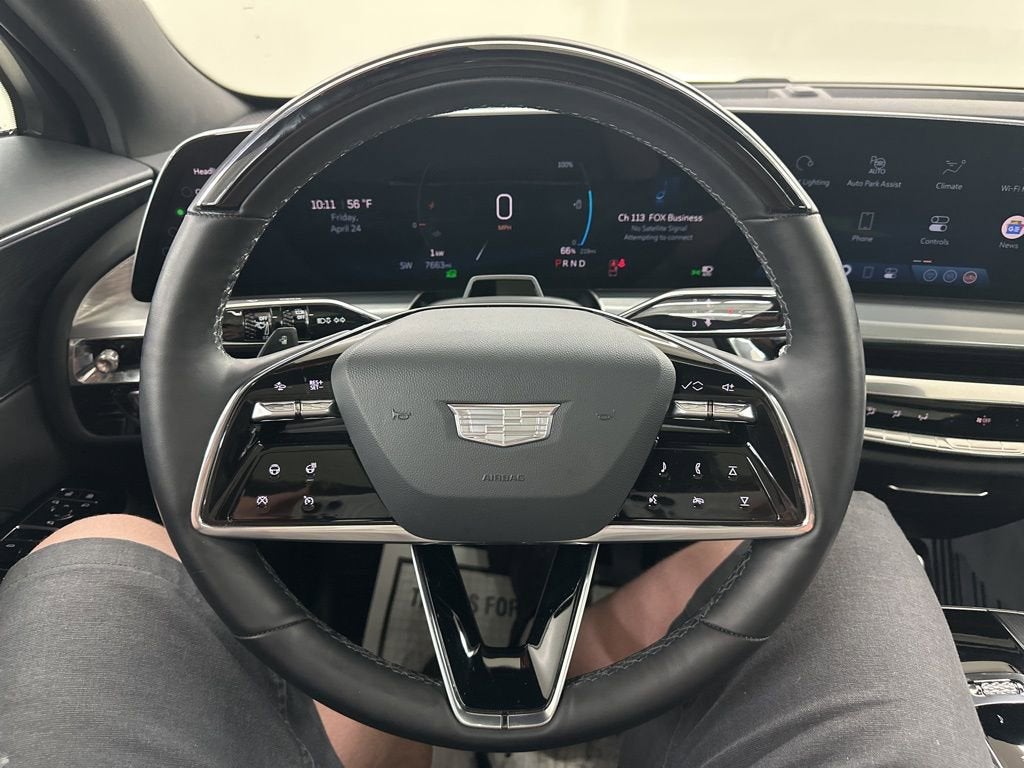 2025 Cadillac LYRIQ Luxury 3