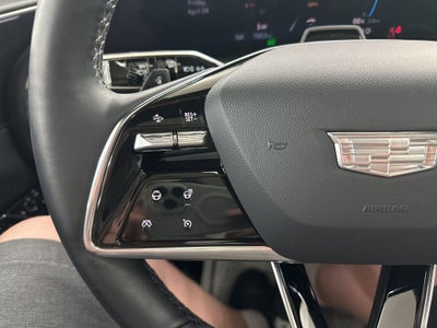 2025 Cadillac LYRIQ Luxury 3