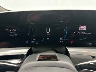 2025 Cadillac LYRIQ Luxury 3