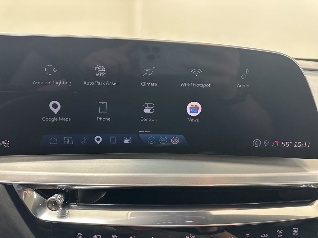 2025 Cadillac LYRIQ Luxury 3